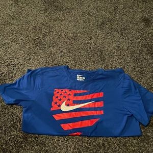 Nike short sleeve